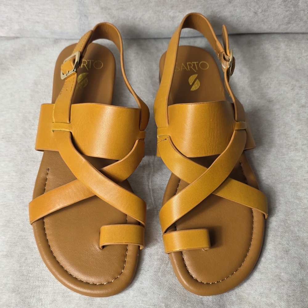 Franco Sarto Shoes Gia Sandals Brown Leather Flat Casual Comfort Women's NEW 8